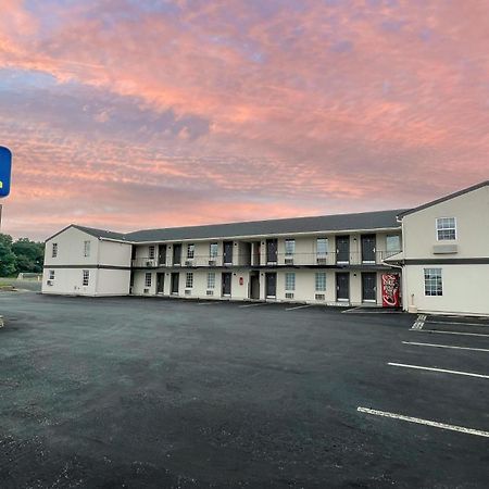 America'S Best Value Inn Lancaster Rohrerstown Exterior photo