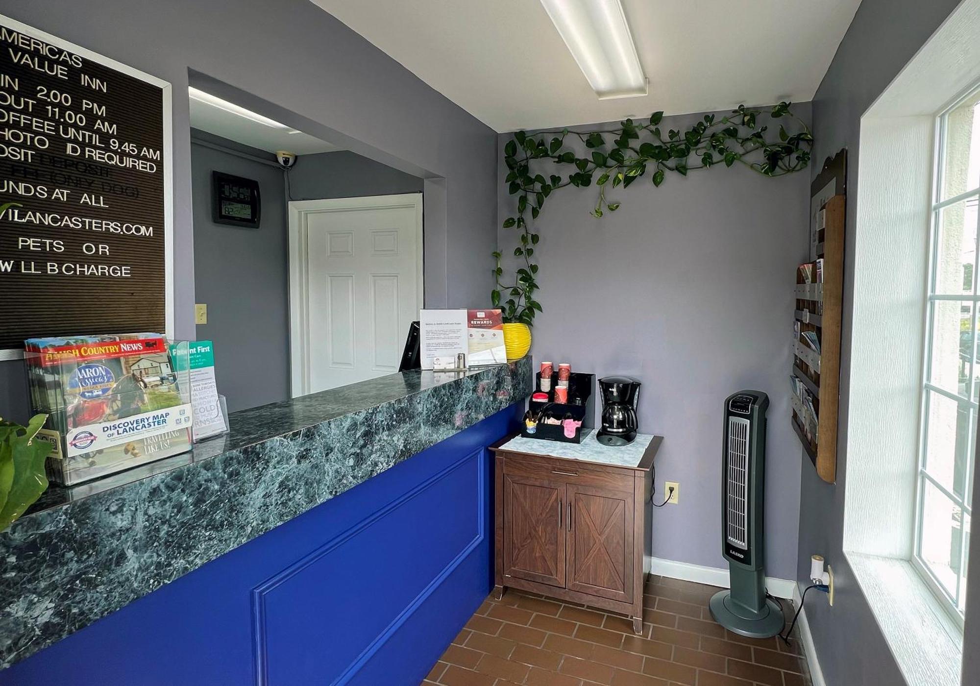 America'S Best Value Inn Lancaster Rohrerstown Exterior photo